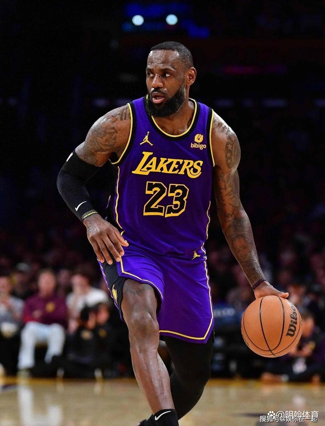 Kaiyun-关于詹姆斯回归赛场，突破纪录首场状态亮眼，IG观众沸腾！的信息