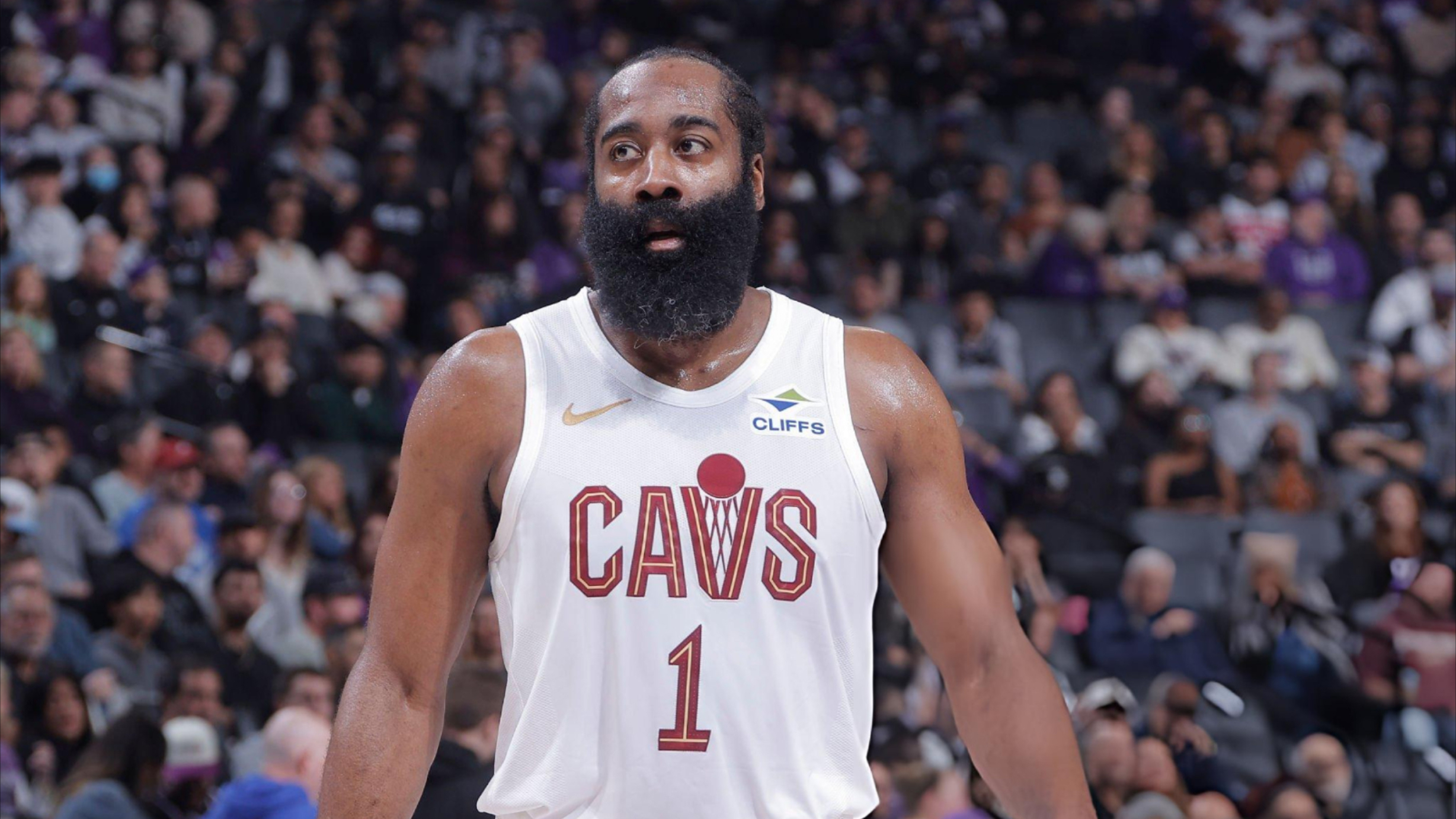 开云-关于哈登回归赛场，大胜首场状态亮眼，勇士观众沸腾！的信息